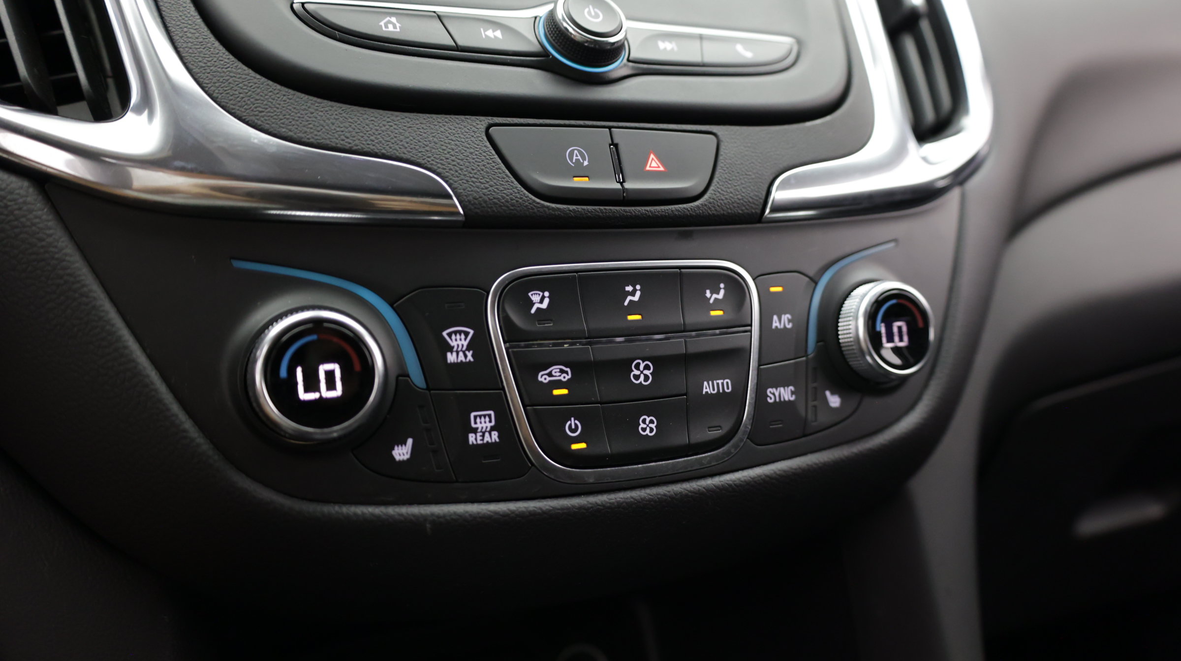 Used 2024 Chevrolet Equinox LT AWD/4WD image 20