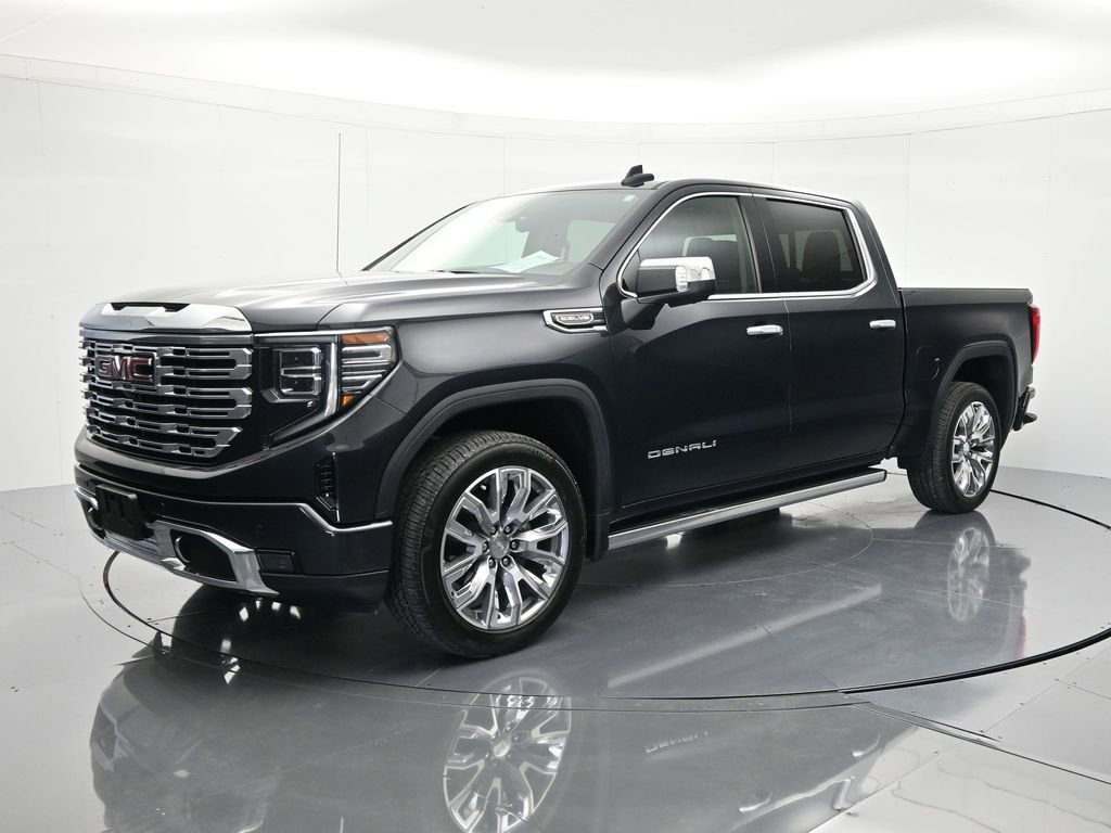 Used 2023 GMC Sierra 1500 Denali w/ Denali Reserve Package AWD/4WD image 1