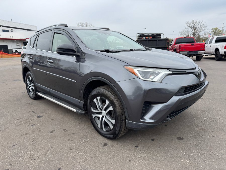 Used 2018 Toyota RAV4 LE w/ All Weather Liner Package AWD/4WD image 7