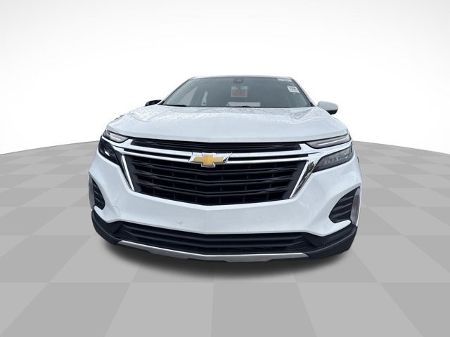 Used 2022 Chevrolet Equinox LT w/ LPO, Floor Liner Package FWD image 2