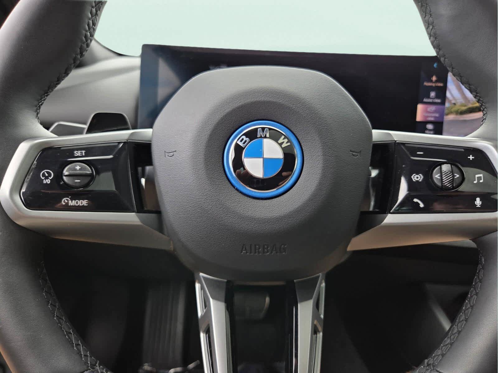 Certified 2026 BMW i5 eDrive40 w/ M Sport Package AWD/4WD image 35
