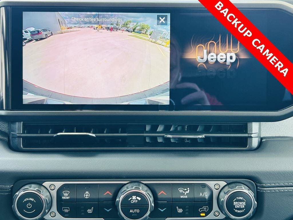 New 2025 Jeep Wrangler Unlimited Sahara AWD/4WD image 7