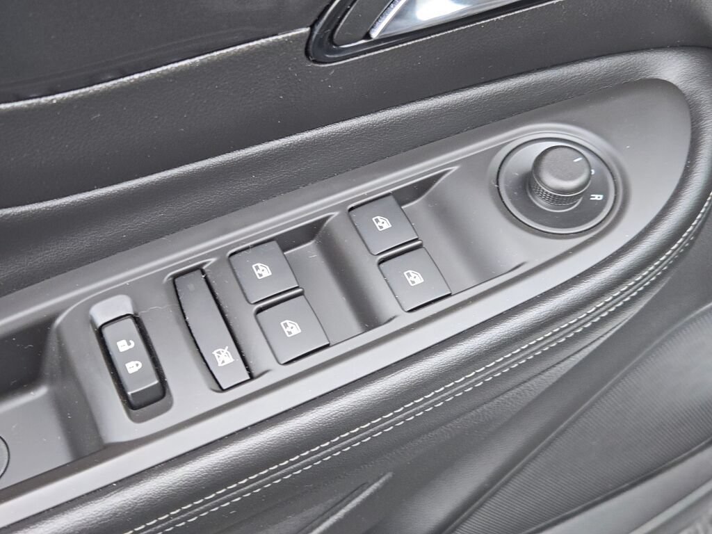 Certified 2019 Buick Encore Preferred FWD image 25