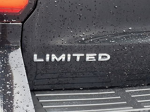 Used 2024 Ford Expedition Limited AWD/4WD image 33