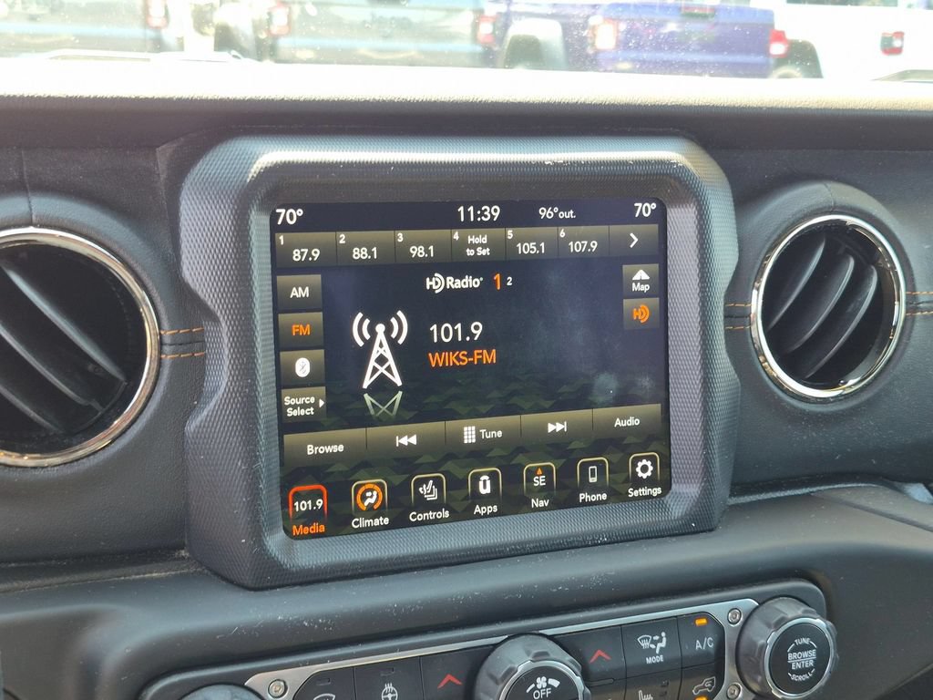 Certified 2021 Jeep Gladiator Overland AWD/4WD image 18