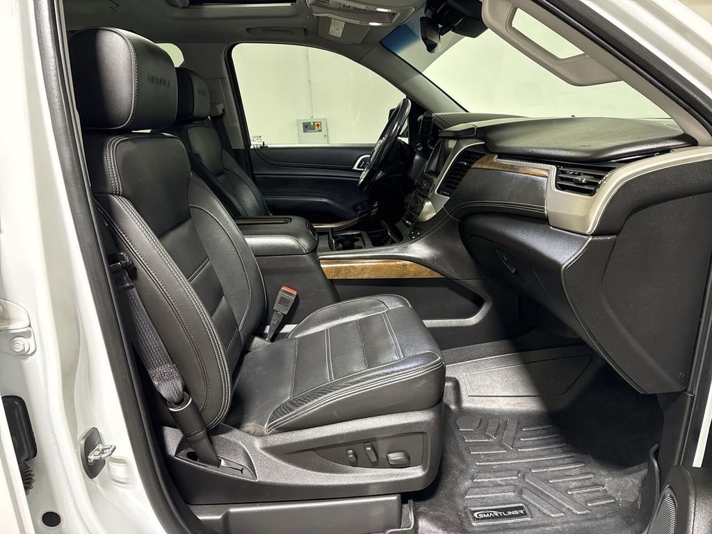 Used 2019 GMC Yukon Denali w/ Denali Ultimate Package image 23