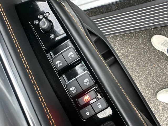 Used 2024 Jeep Grand Wagoneer Series III w/ Rear Seat Video Group 1 image 35