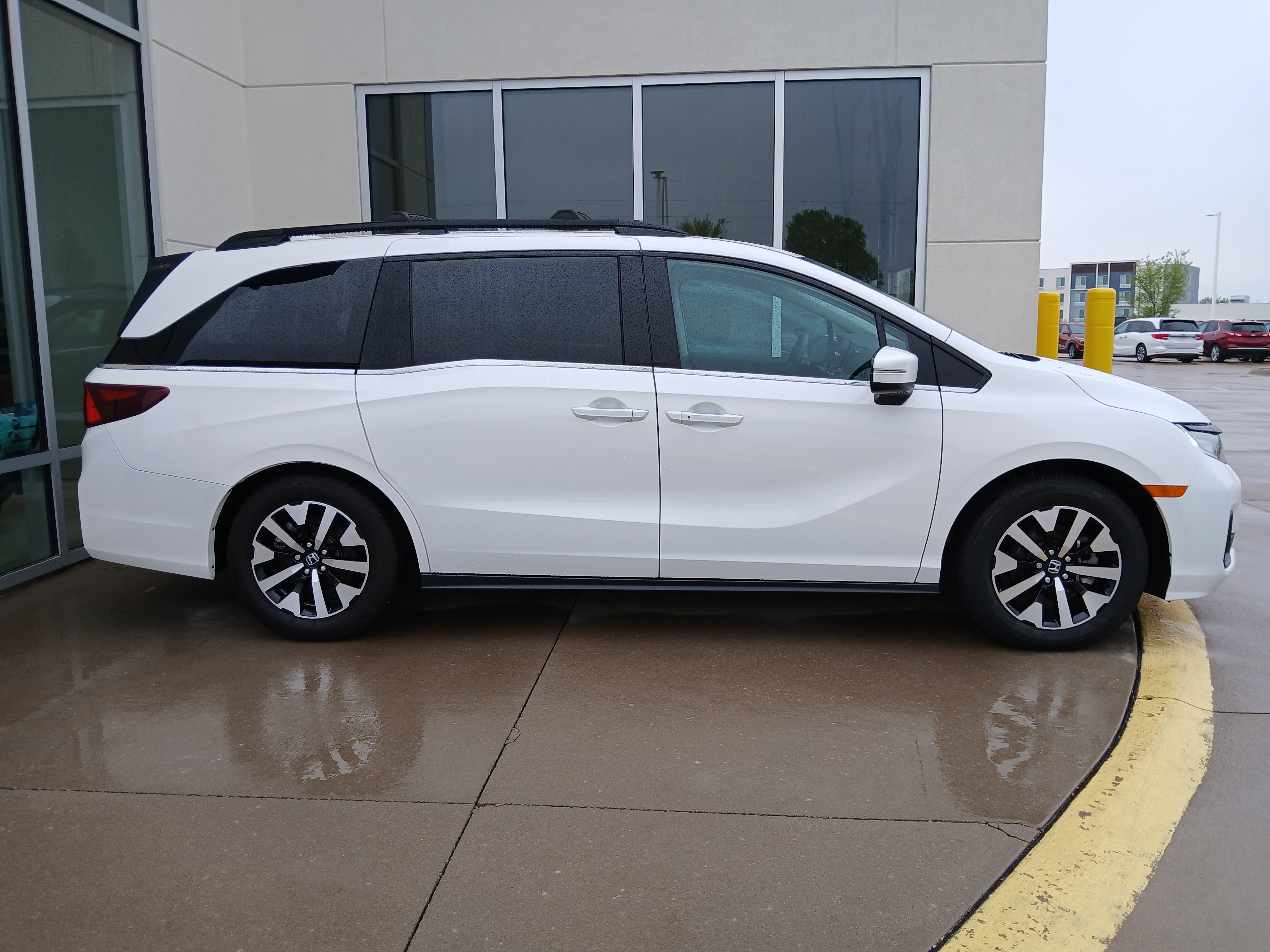 Used 2025 Honda Odyssey EX-L image 6