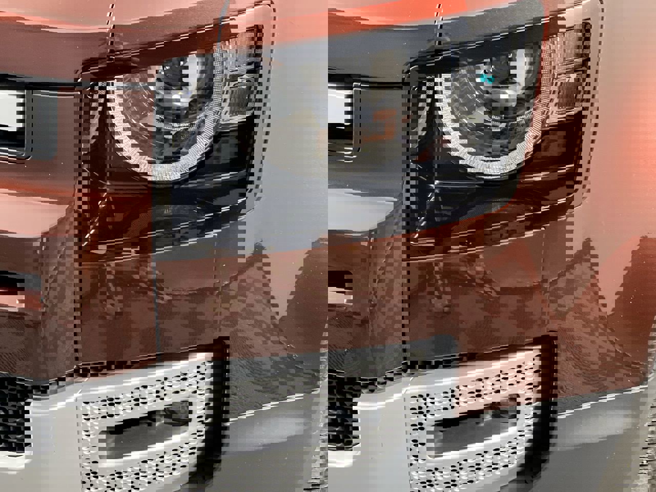 Used 2023 Land Rover Defender 130 SE AWD/4WD image 9