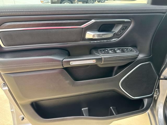 Used 2024 RAM 1500 Laramie AWD/4WD image 25