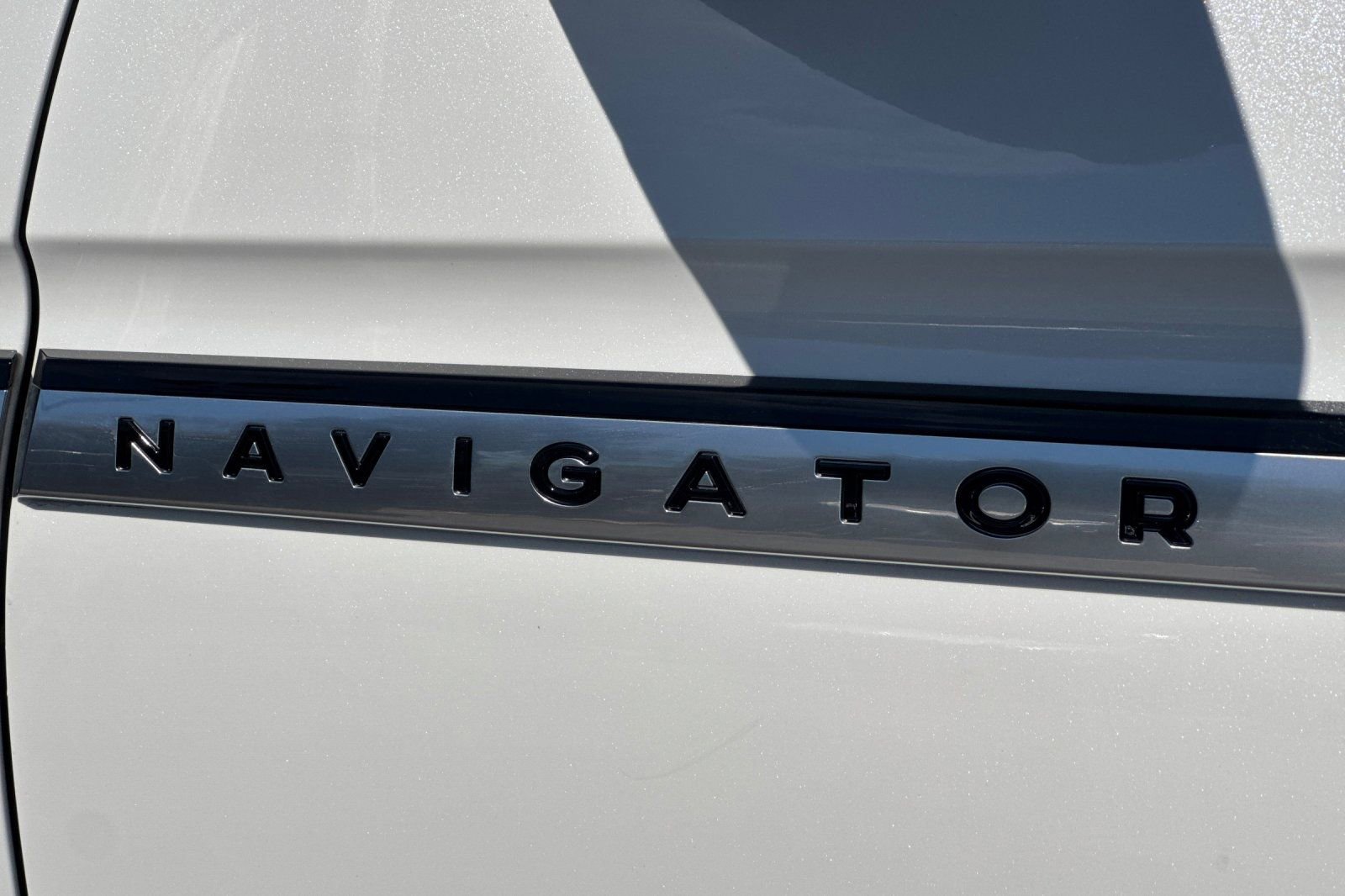 Certified 2025 Lincoln Navigator L Reserve image 27