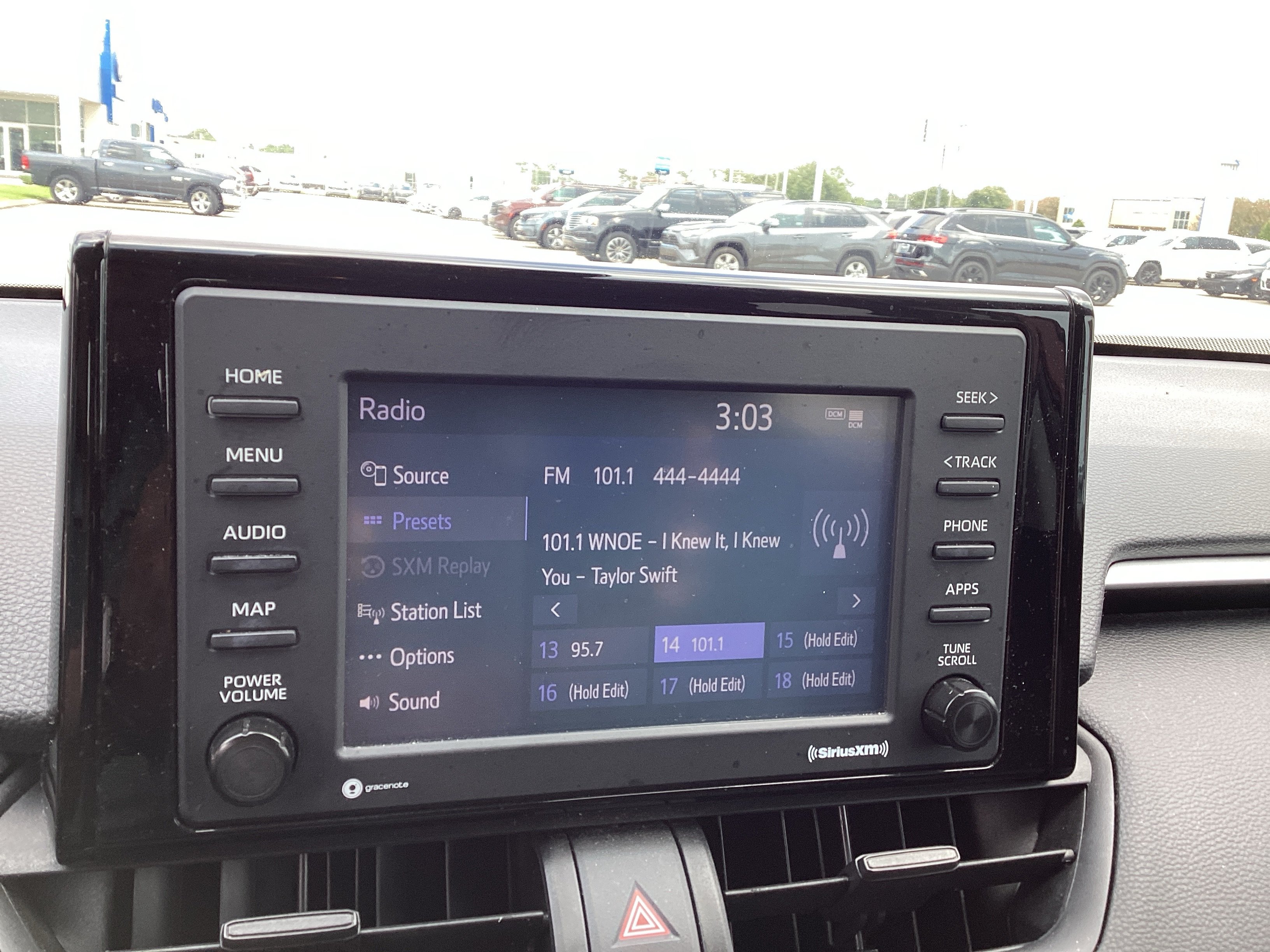 Used 2021 Toyota RAV4 LE FWD image 18