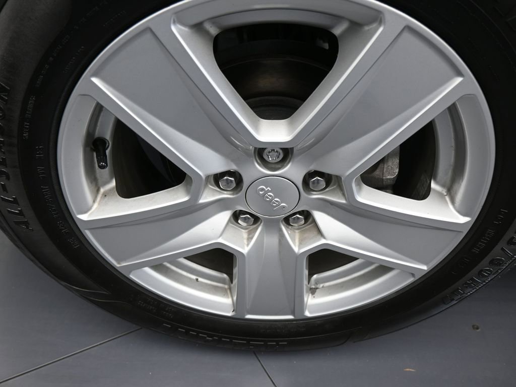 Used 2022 Jeep Compass Latitude w/ Sun and Sound Group image 41