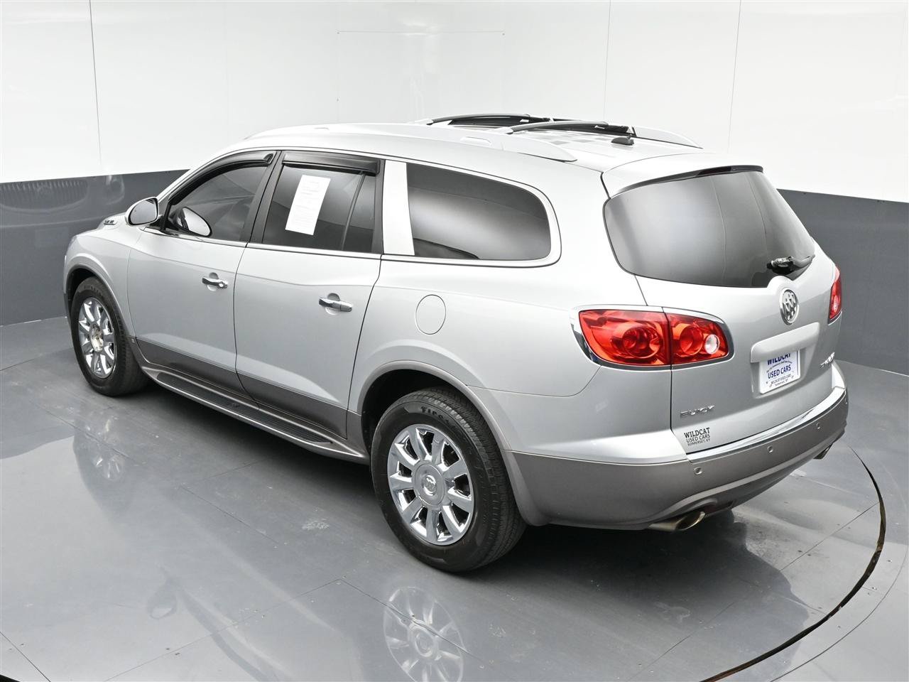 Used 2011 Buick Enclave CXL FWD image 27