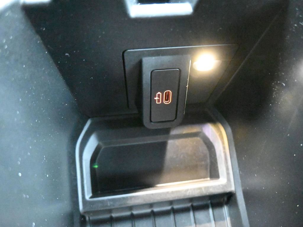 Used 2024 BMW X3 sDrive30i w/ Premium Package w/ZPA image 18