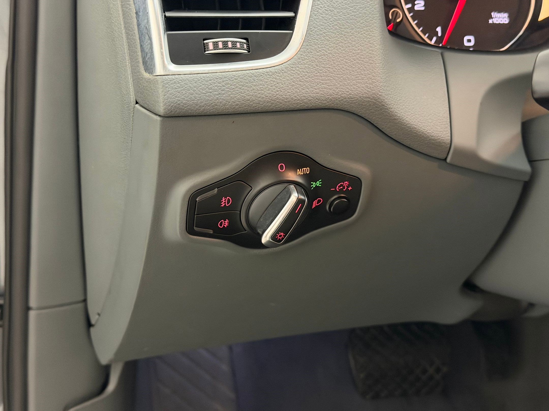 Used 2013 Audi Q5 2.0T Premium Plus w/ Premium Plus Pkg image 20