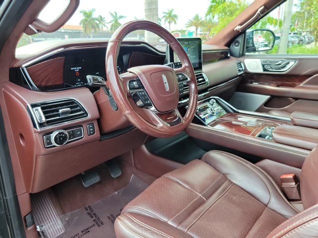 Used 2020 Lincoln Navigator Black Label w/ Cargo Convenience Package AWD/4WD image 21