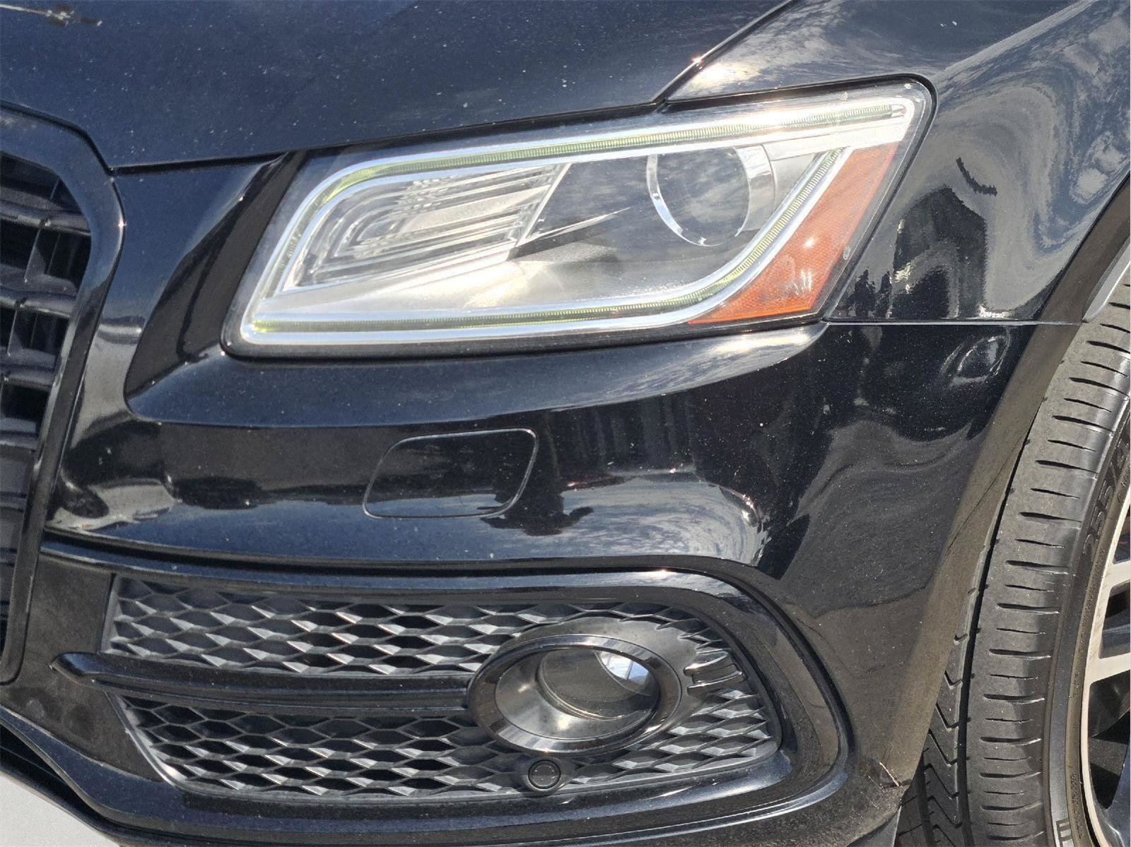 Used 2017 Audi SQ5 Premium Plus w/ Technology Package AWD/4WD image 9