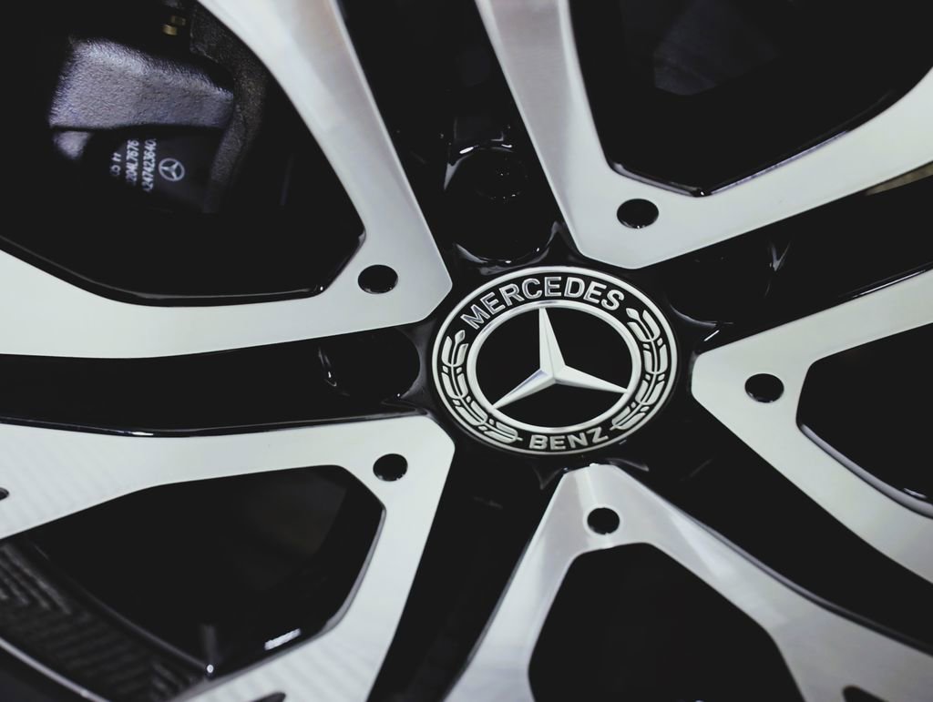 Certified 2025 Mercedes-Benz GLB 250 4MATIC image 8
