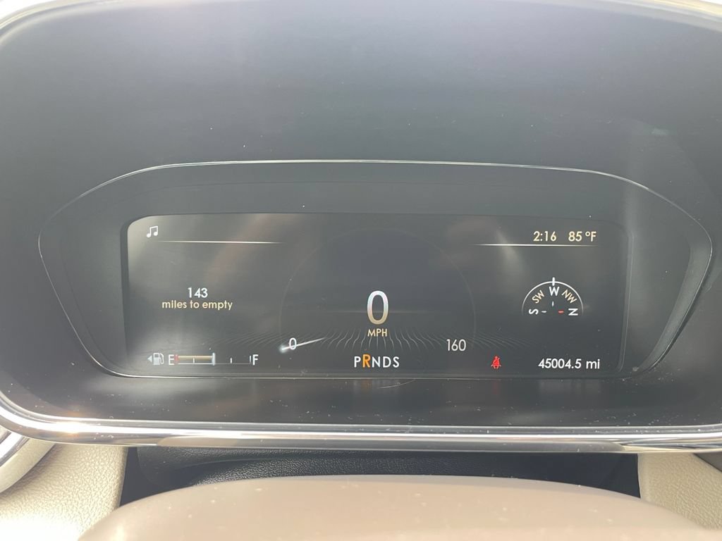 Used 2017 Lincoln Continental Premiere AWD/4WD image 30