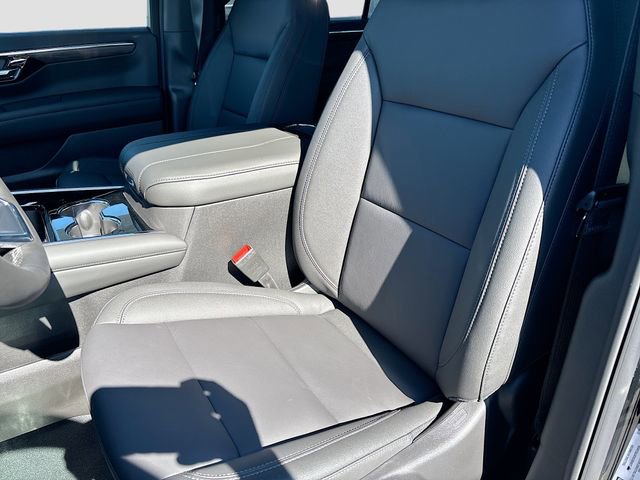 New 2026 Chevrolet Suburban LT image 20