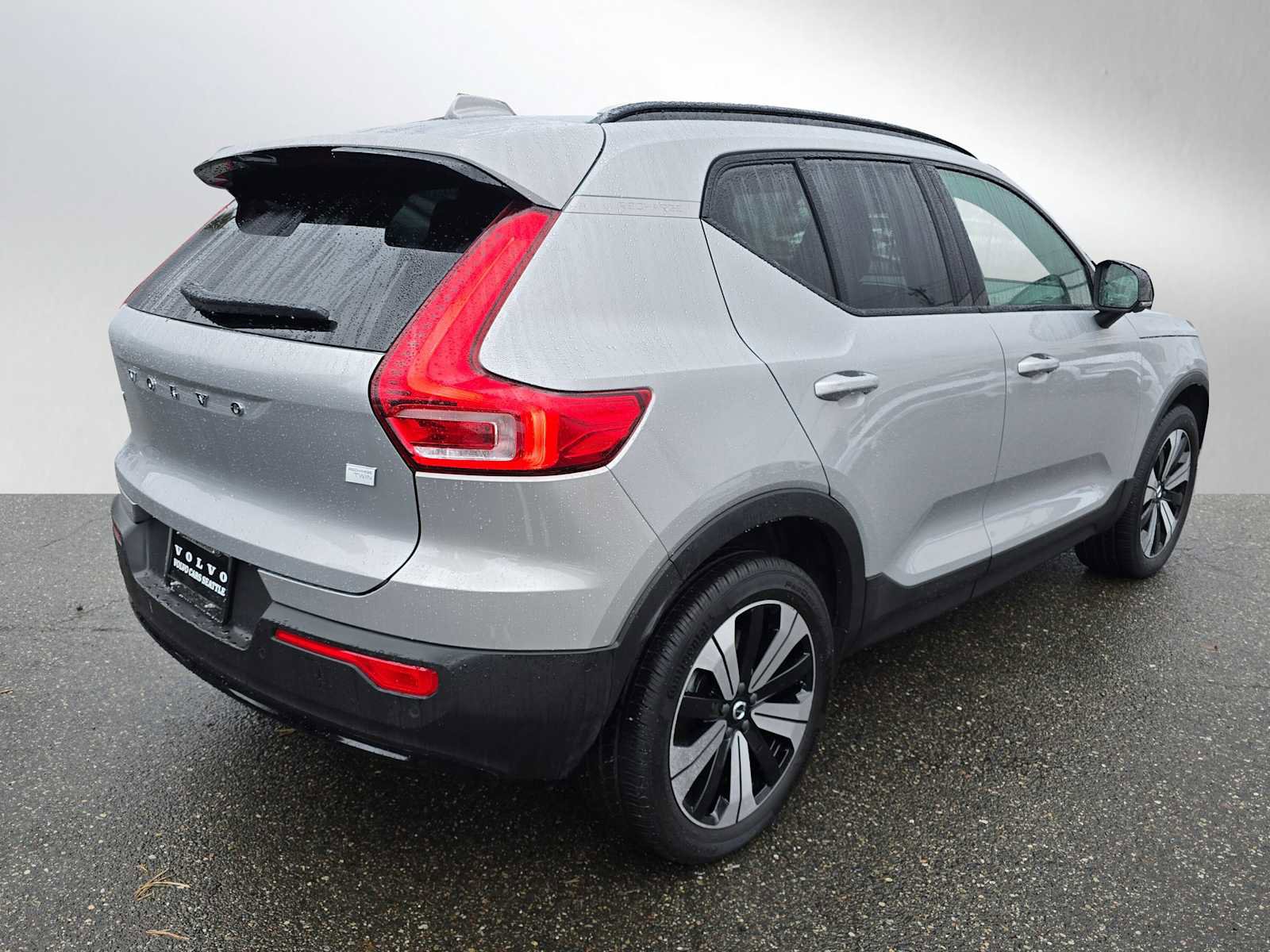 Certified 2023 Volvo XC40 Recharge Plus w/ Protection Package Premier image 11