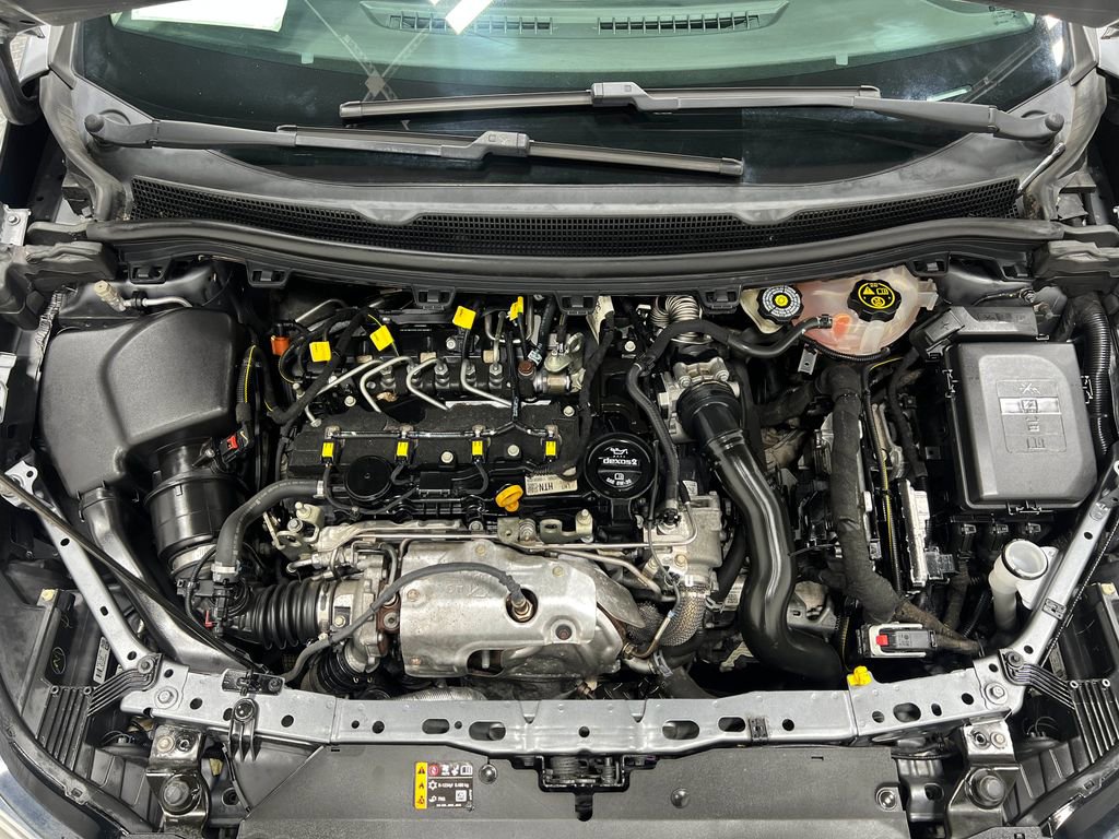 Used 2018 Chevrolet Cruze LT FWD image 28