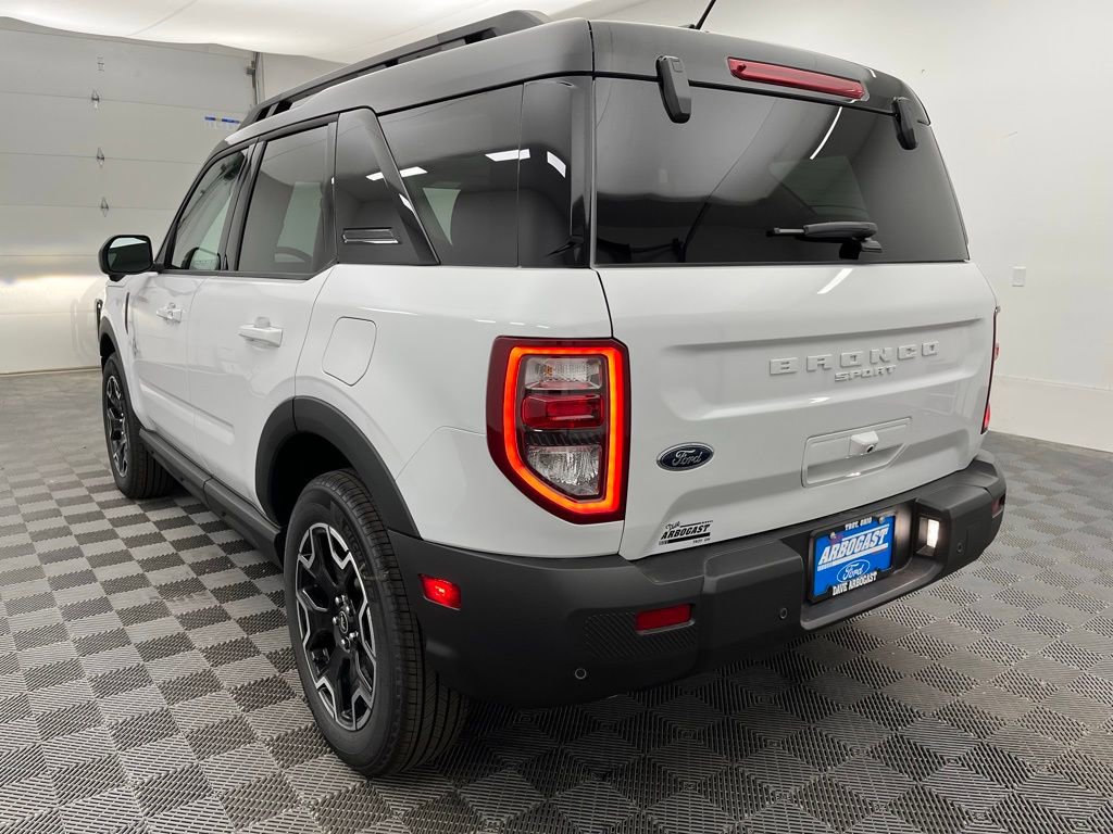 New 2025 Ford Bronco Sport Outer Banks w/ Outer Banks Tech Package+ image 11