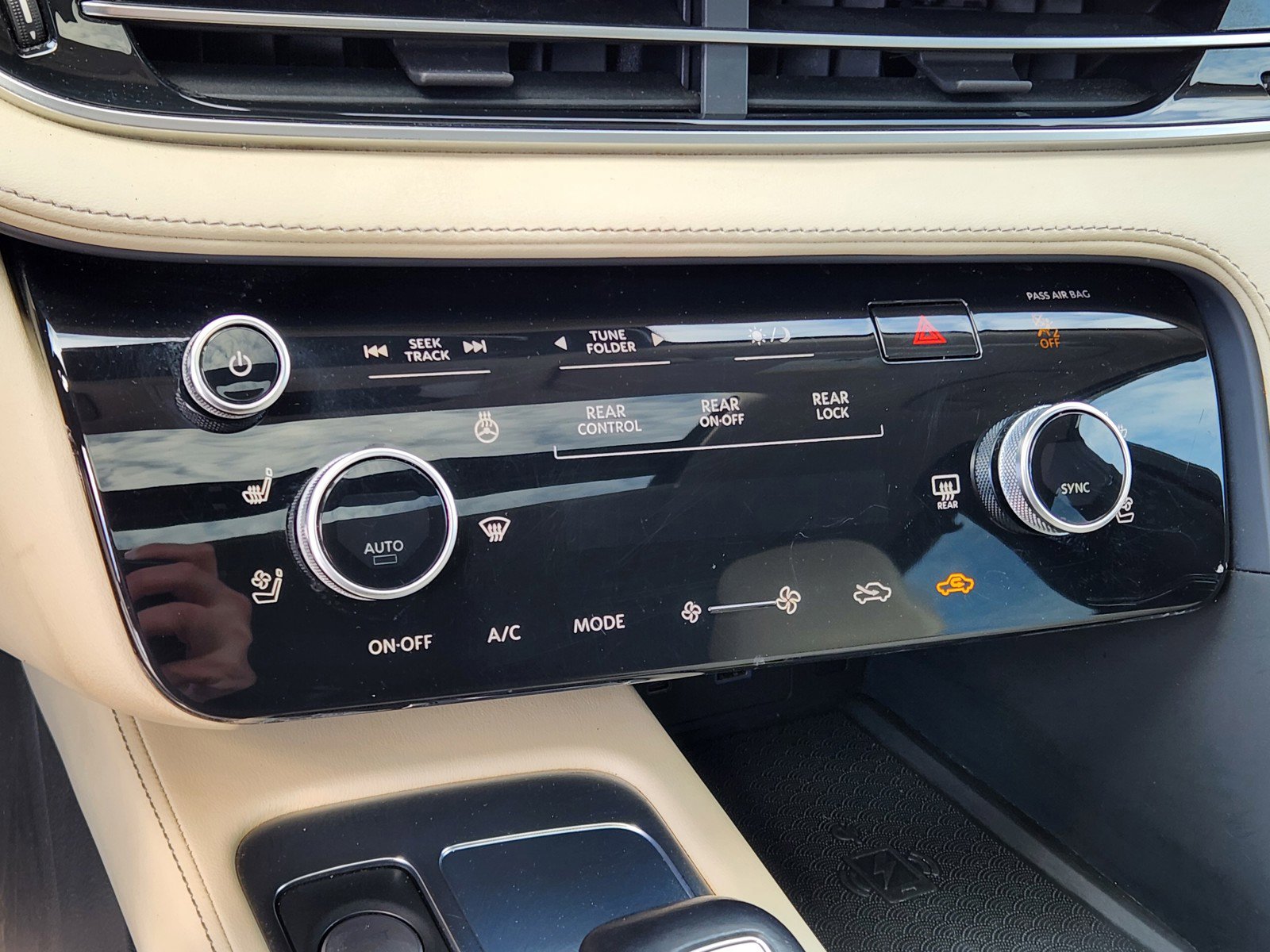 Used 2023 INFINITI QX60 Luxe image 21