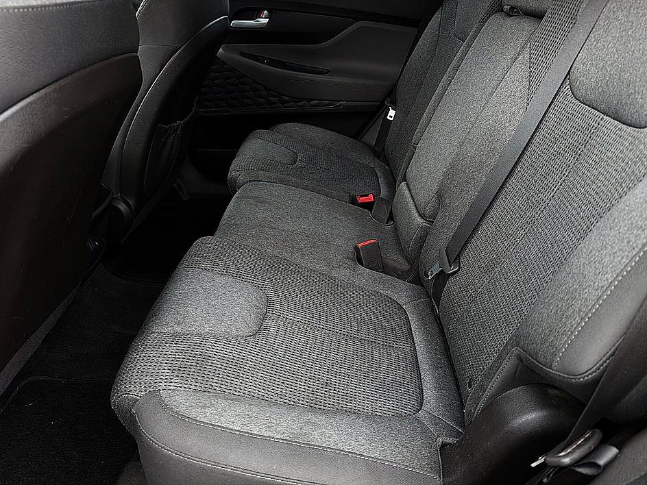 Used 2020 Hyundai Santa Fe SEL FWD image 8