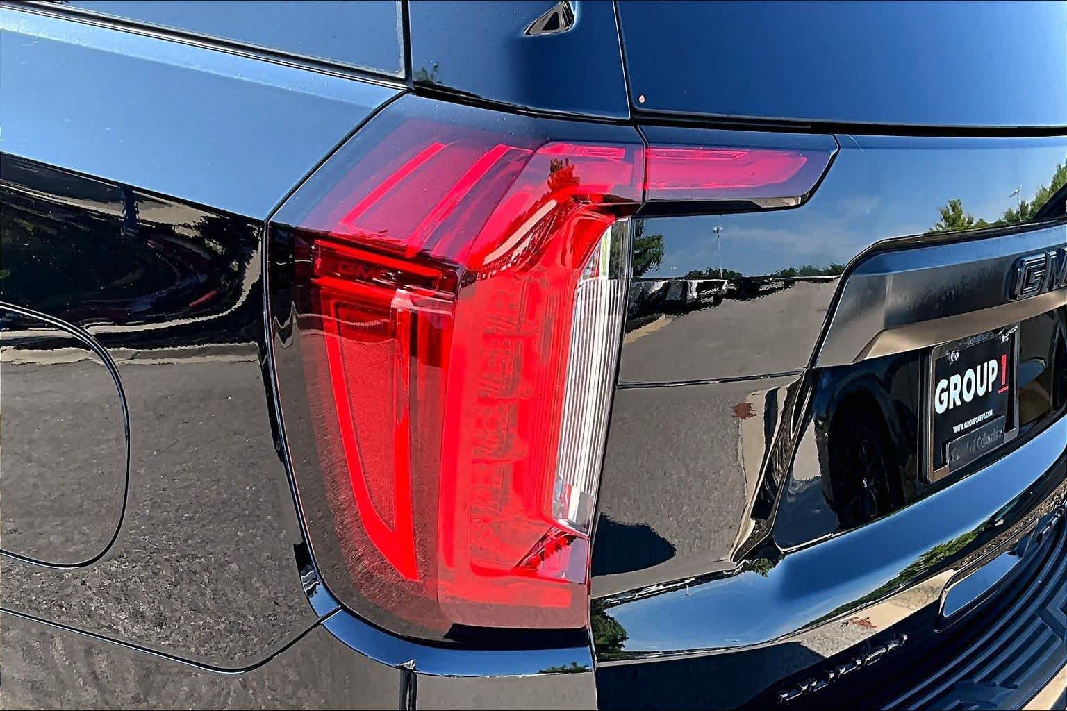 Used 2021 GMC Yukon Denali AWD/4WD image 30