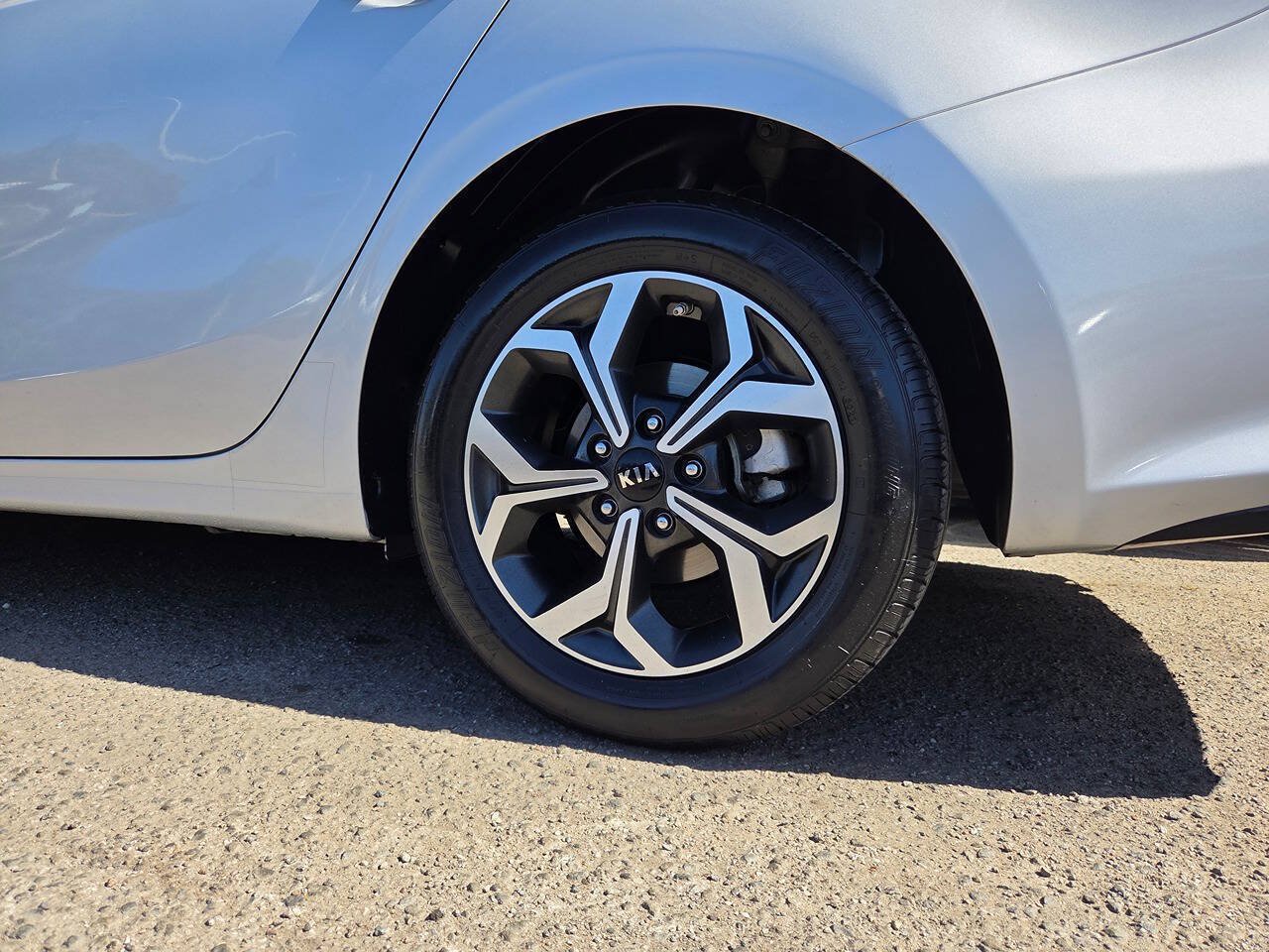 Used 2020 Kia Forte LXS FWD image 34