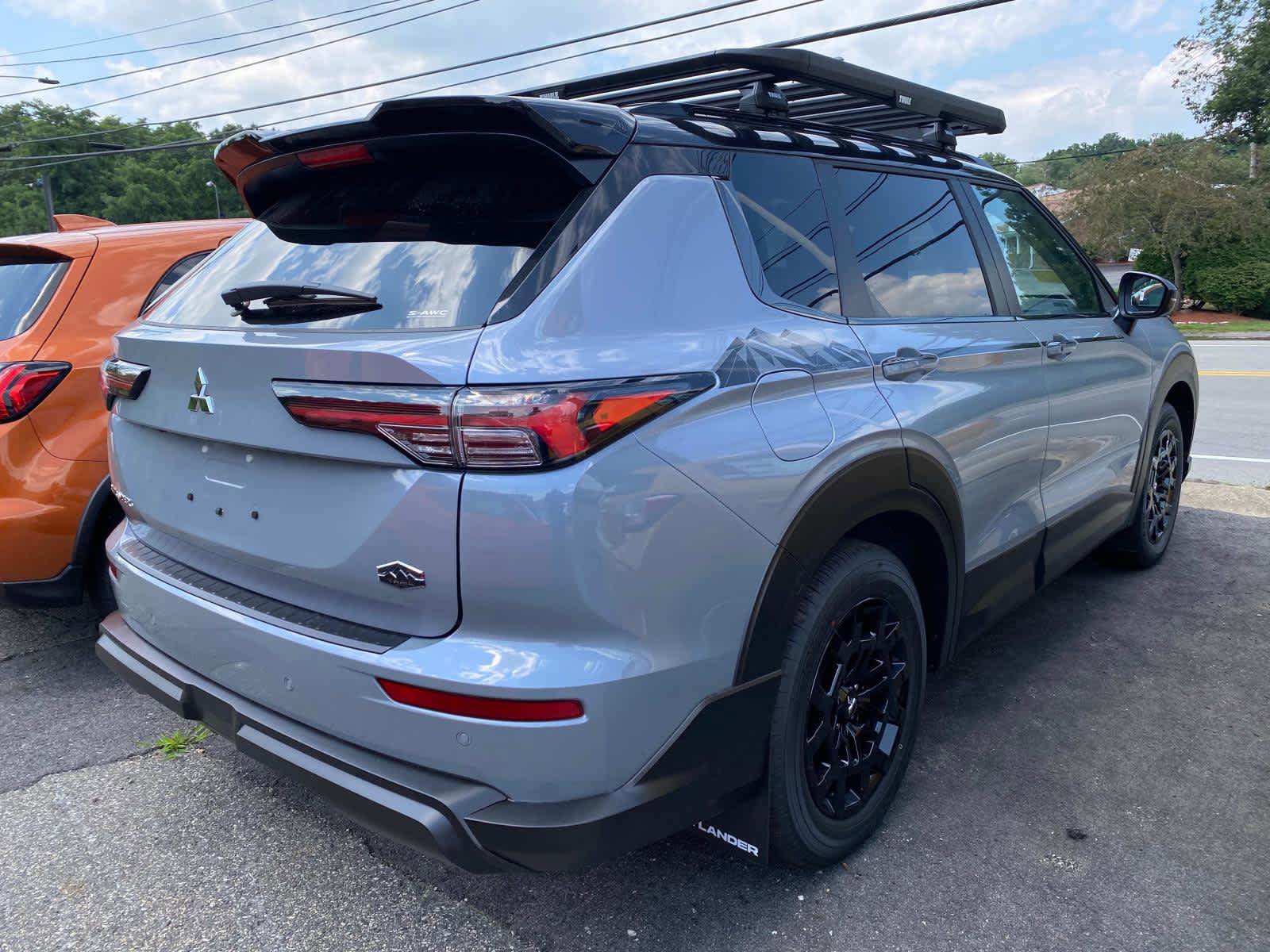 New 2025 Mitsubishi Outlander Trail Edition AWD/4WD image 3
