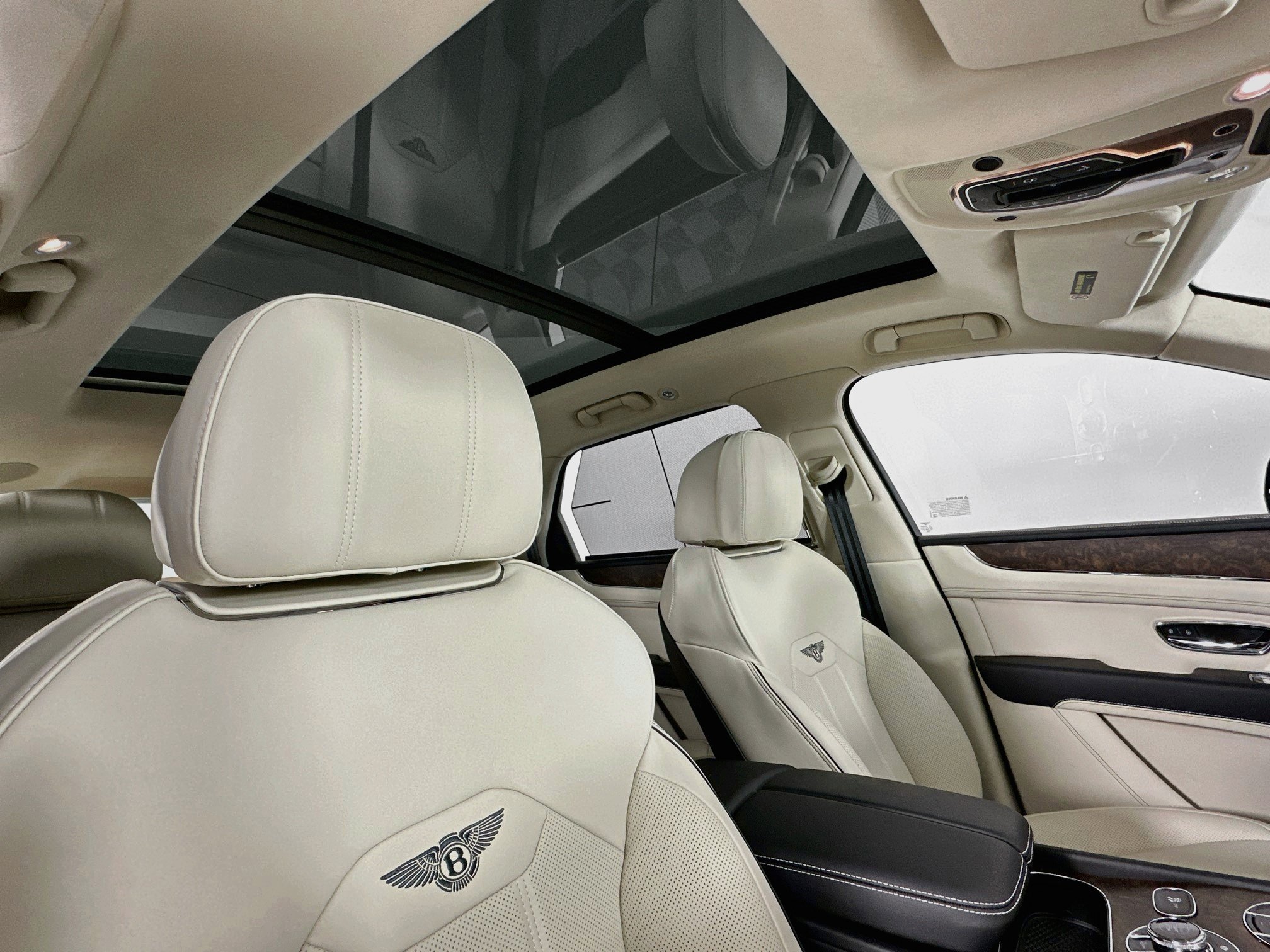 New 2026 Bentley Bentayga AWD/4WD image 19