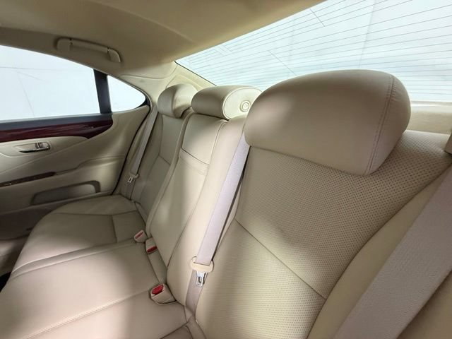 Used 2008 Lexus LS 460 RWD image 25