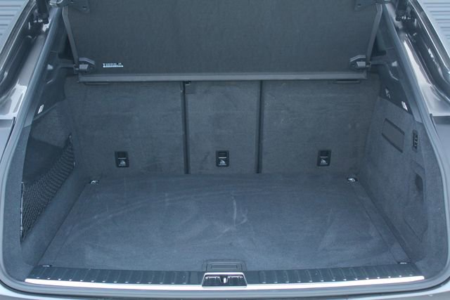 Certified 2025 Porsche Cayenne Coupe image 12