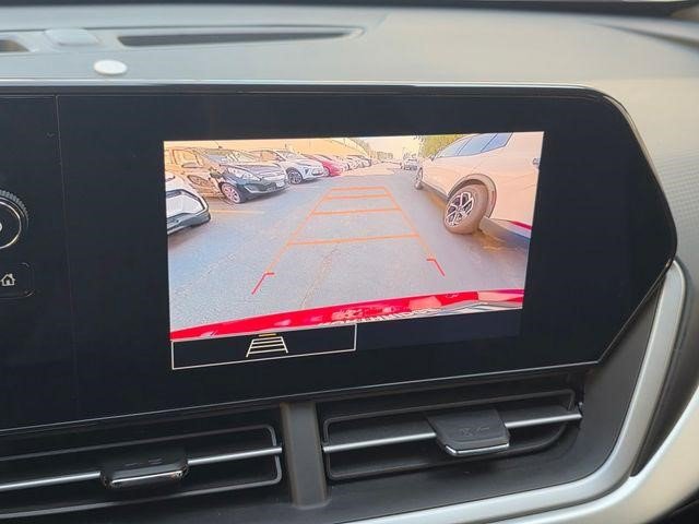 Certified 2024 Chevrolet Trax RS w/ Driver Confidence Package image 23