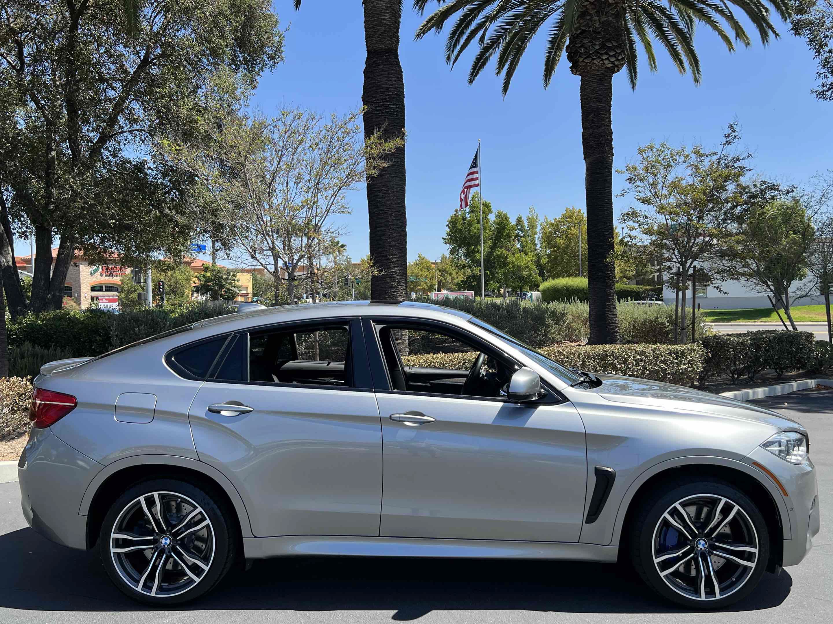 Used 2017 BMW X6 M AWD/4WD image 16