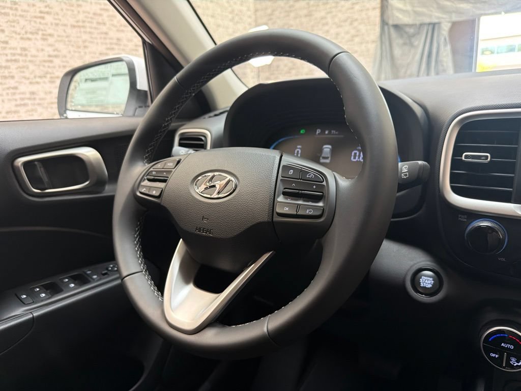 New 2026 Hyundai Venue SEL FWD image 18