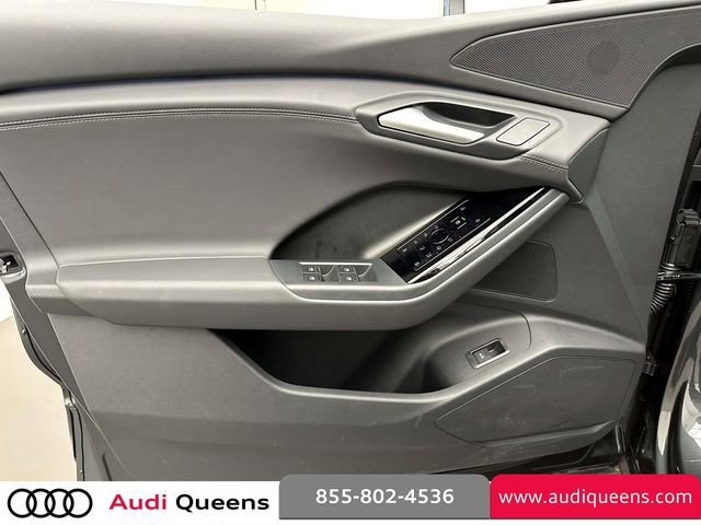Used 2025 Audi Q6 e-tron Premium w/ Convenience Package image 17