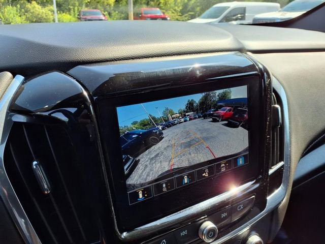 Used 2023 Chevrolet Traverse RS image 36