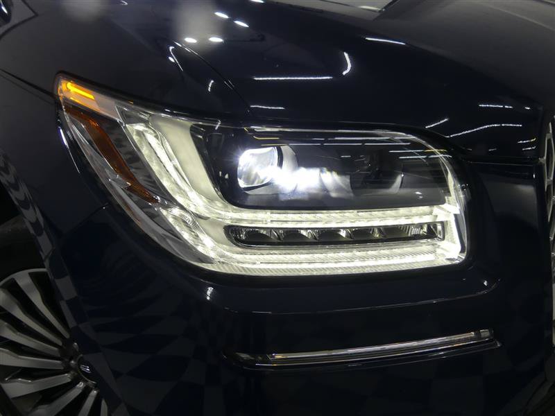 Used 2018 Lincoln Navigator Reserve w/ Technology Package AWD/4WD image 11
