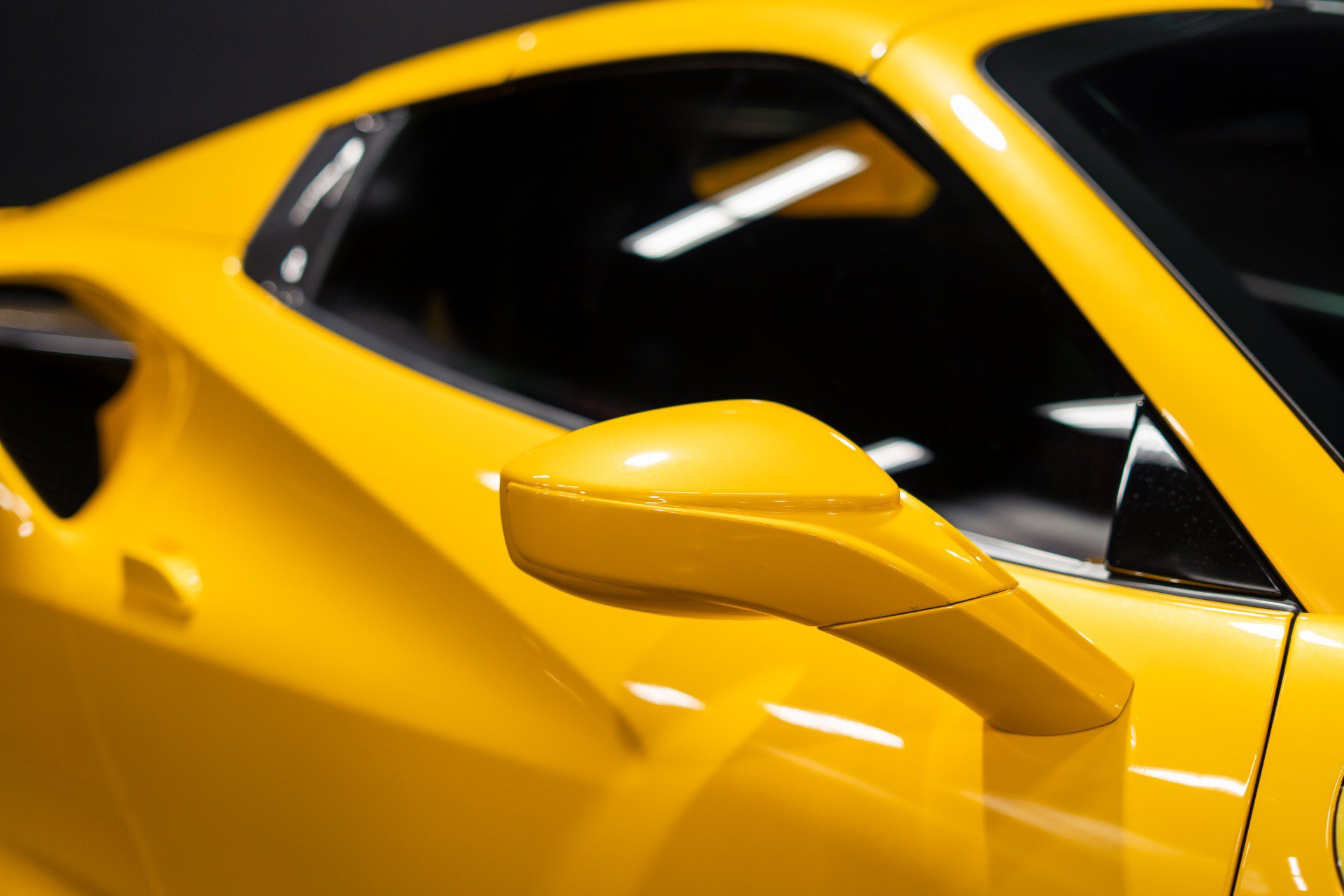 Used 2021 Ferrari F8 Tributo RWD image 47