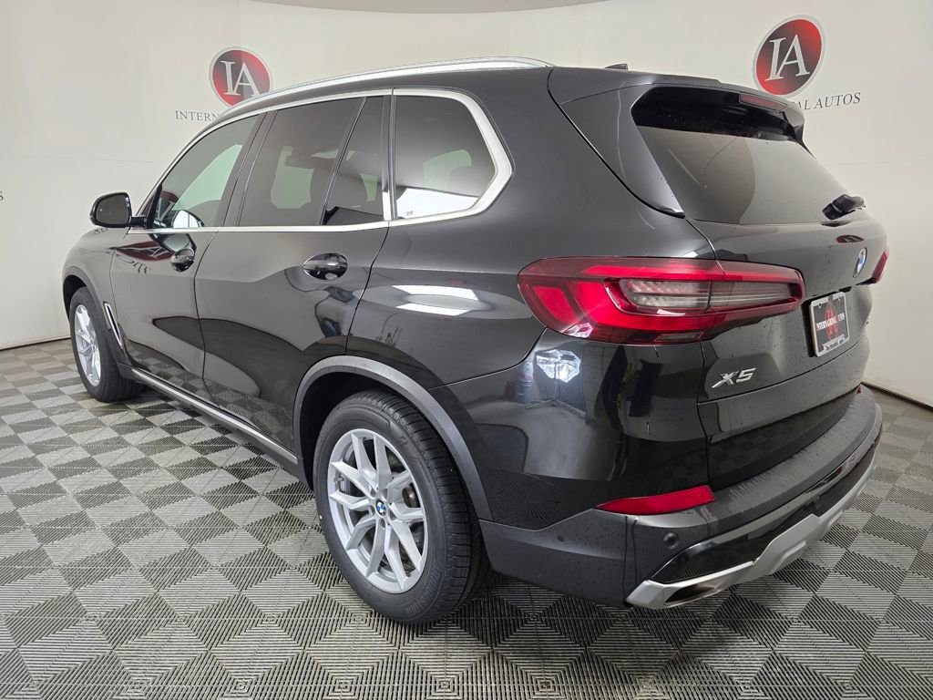 Used 2023 BMW X5 xDrive40i w/ Parking Assistance Package image 7
