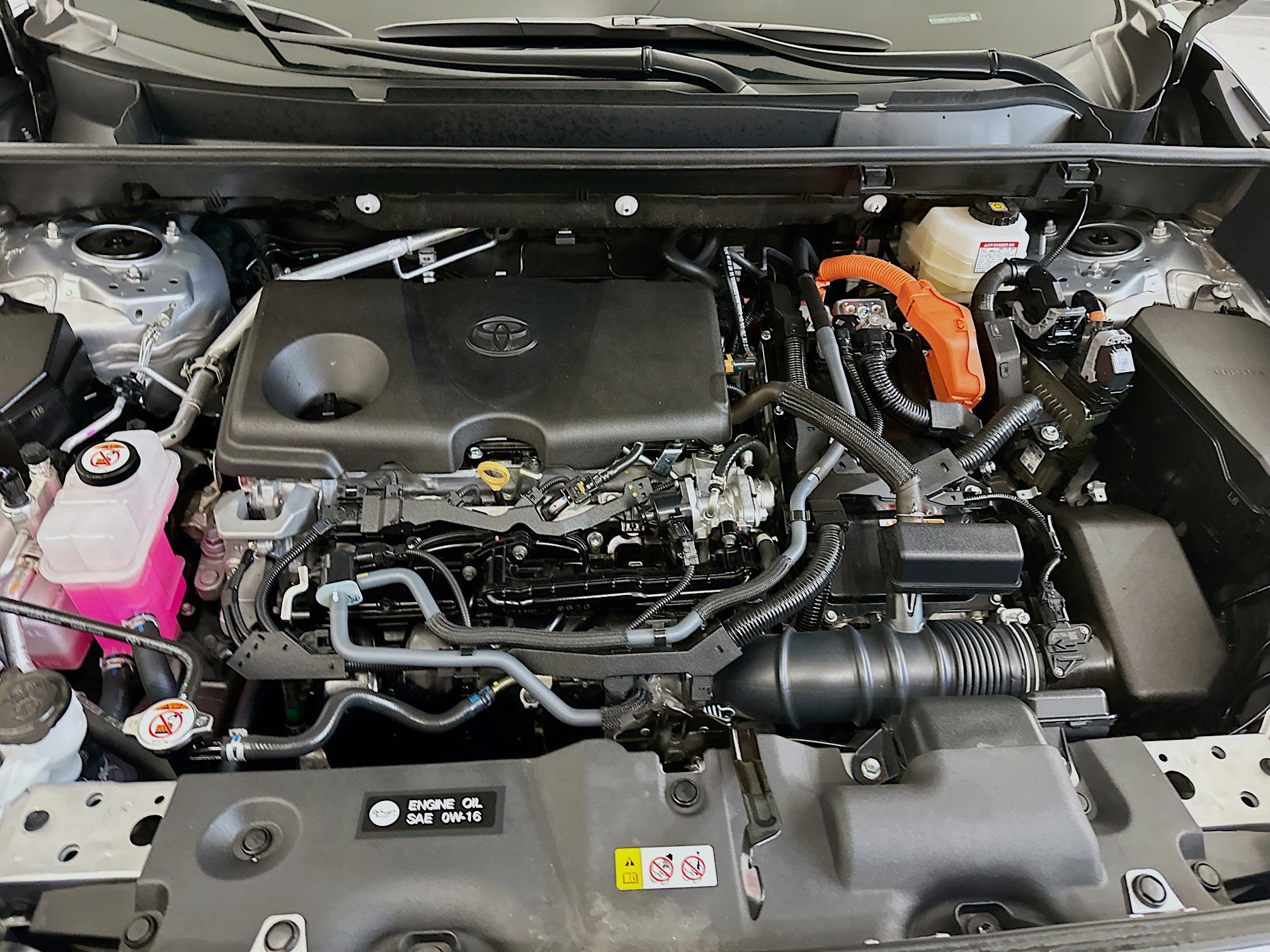 Used 2025 Toyota RAV4 XLE image 34