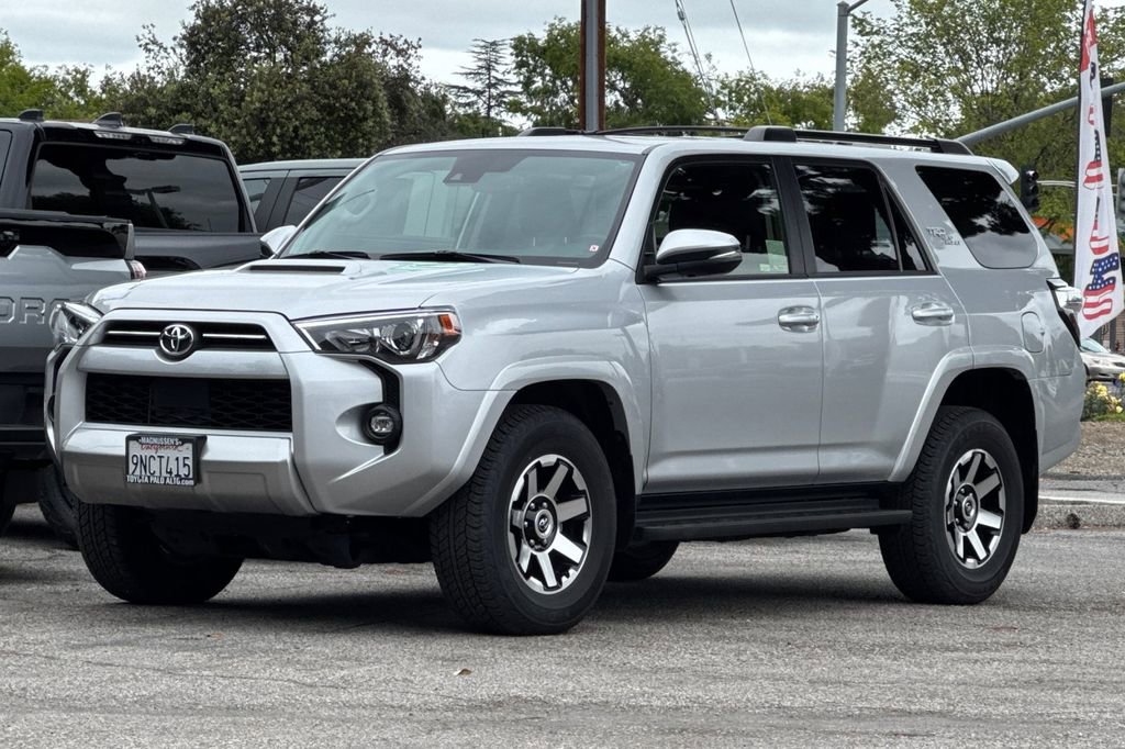 Certified 2024 Toyota 4Runner TRD Off-Road Premium w/ Moonroof Package AWD/4WD image 7