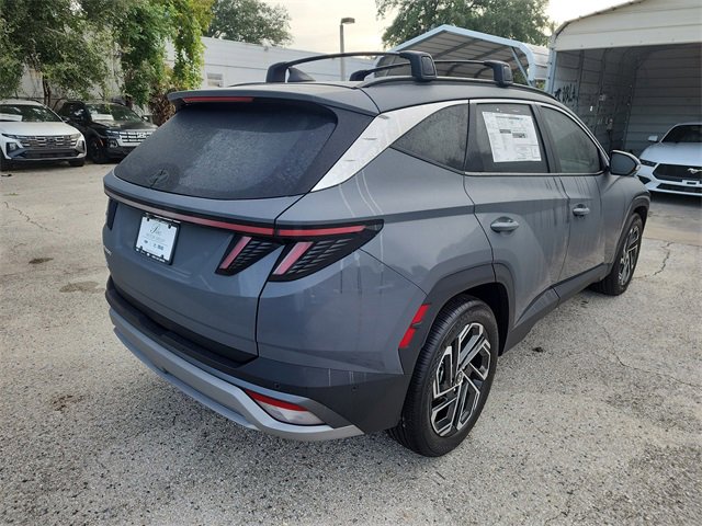 New 2025 Hyundai Tucson Limited FWD image 3