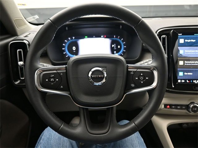 Used 2024 Volvo XC40 B5 Plus w/ Protection Package Premier image 23
