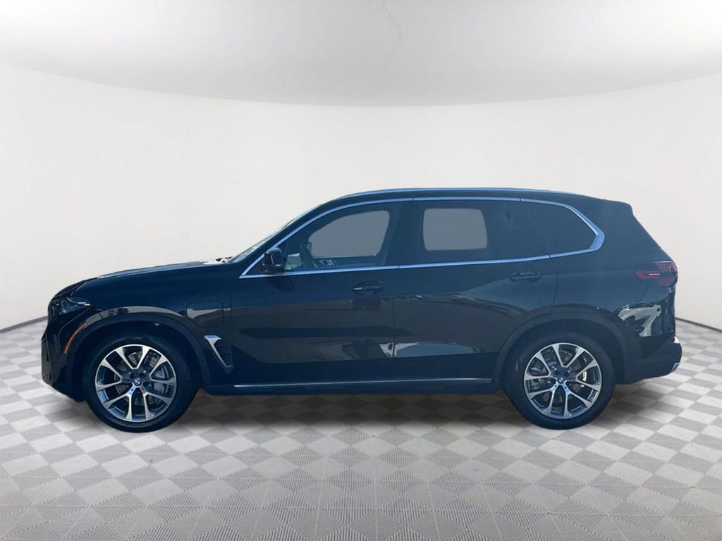 New 2026 BMW X5 xDrive50e w/ Executive Package image 8