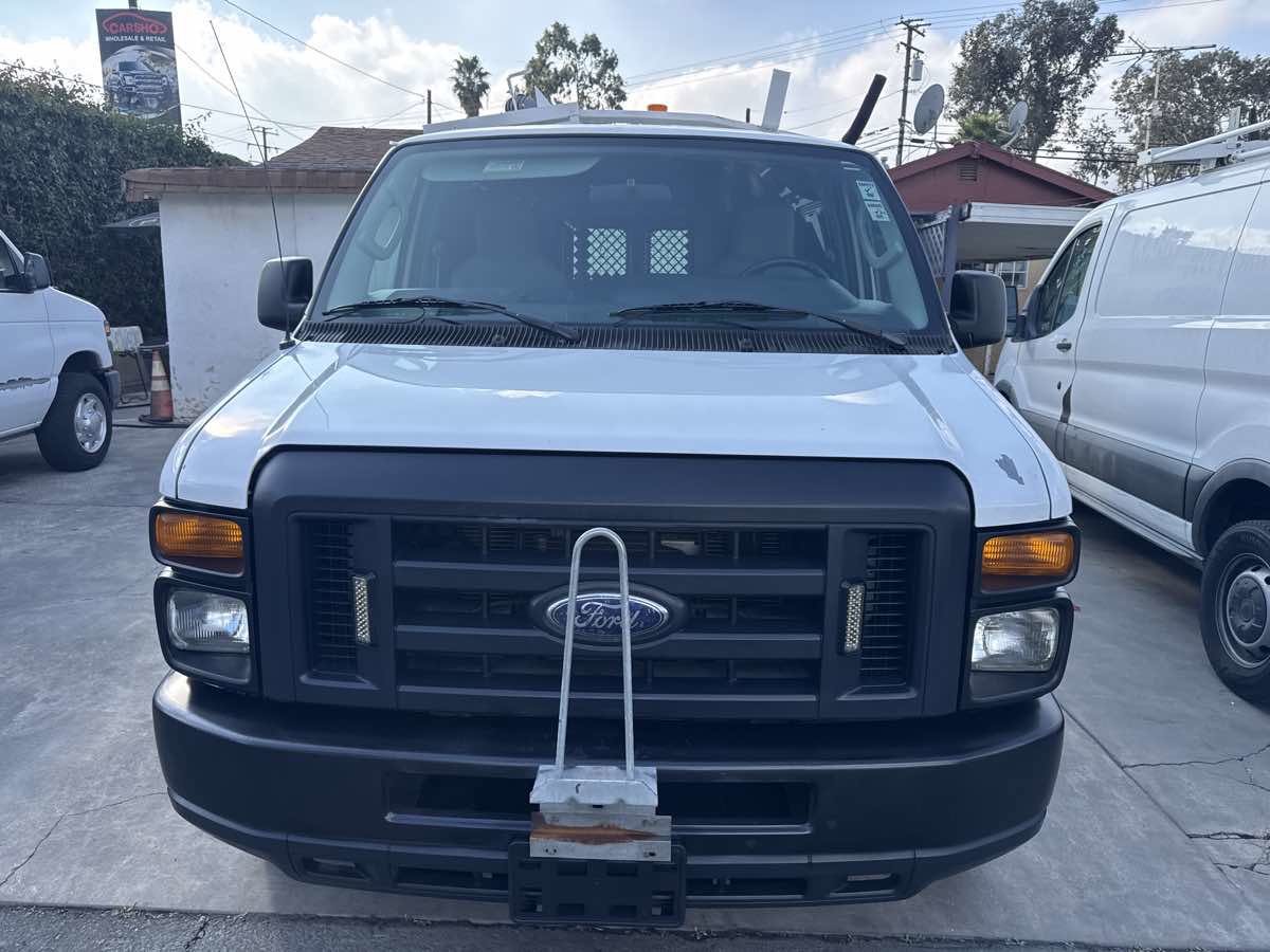 Used 2013 Ford E-150 and Econoline 150 image 2